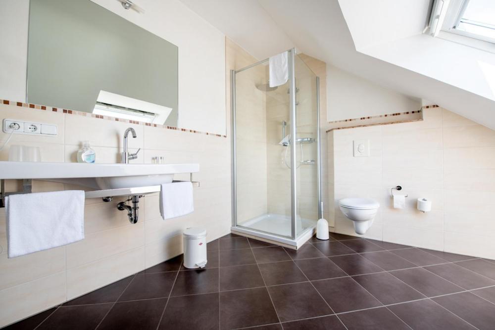 Garni Hotel Henn Simmerath Bagian luar foto