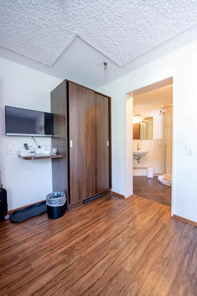 Garni Hotel Henn Simmerath Bagian luar foto