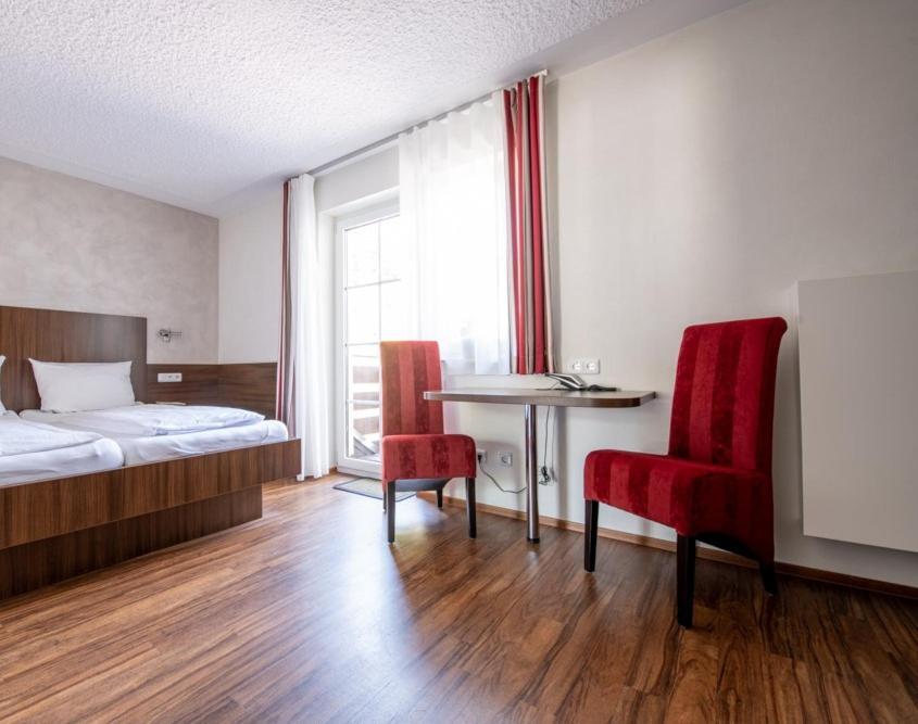 Garni Hotel Henn Simmerath Bagian luar foto